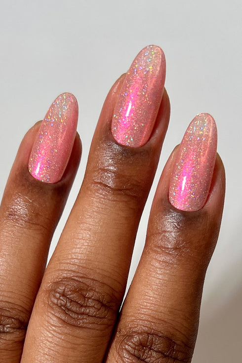 HOT GOSSIP NAGELLAK